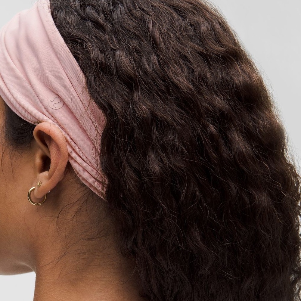 Lululemon Athletica Pink Haze Crossover Headband